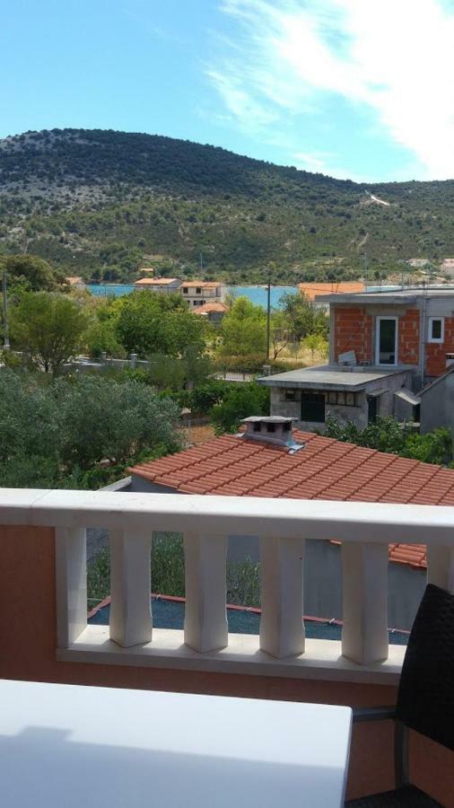 Apartments Villa Brudi Vinišće Dış mekan fotoğraf