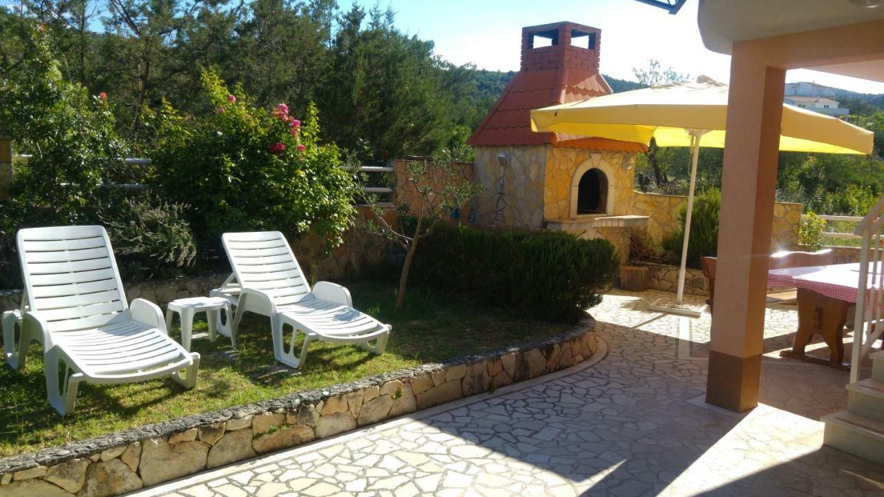 Apartments Villa Brudi Vinišće Dış mekan fotoğraf
